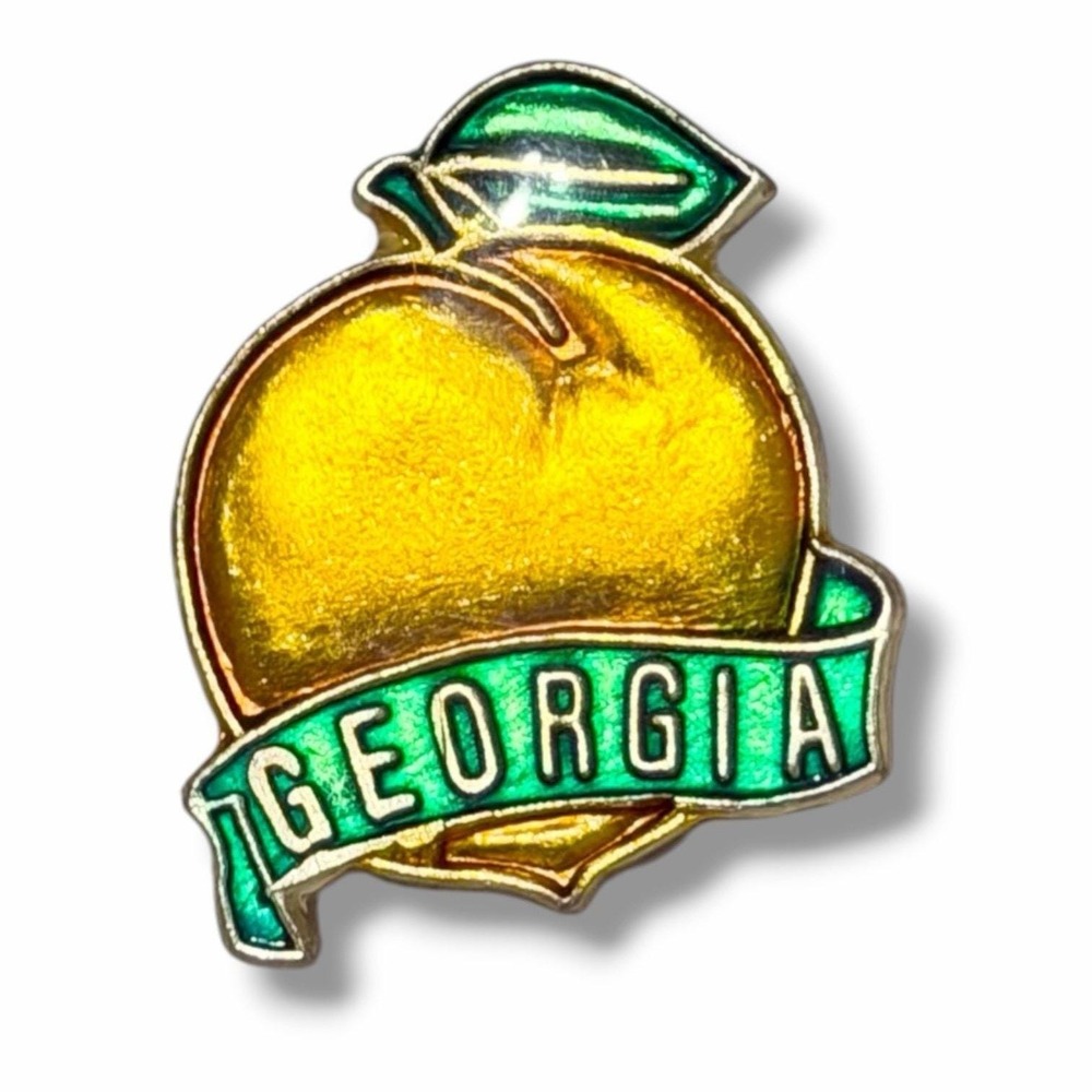 Georgia Peach Enamel Vintage Lapel Pin A7